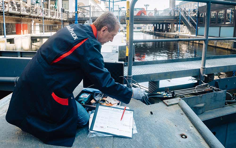 Techniker Mit Leib Und Seele Techniker Mit Leib Und Seele